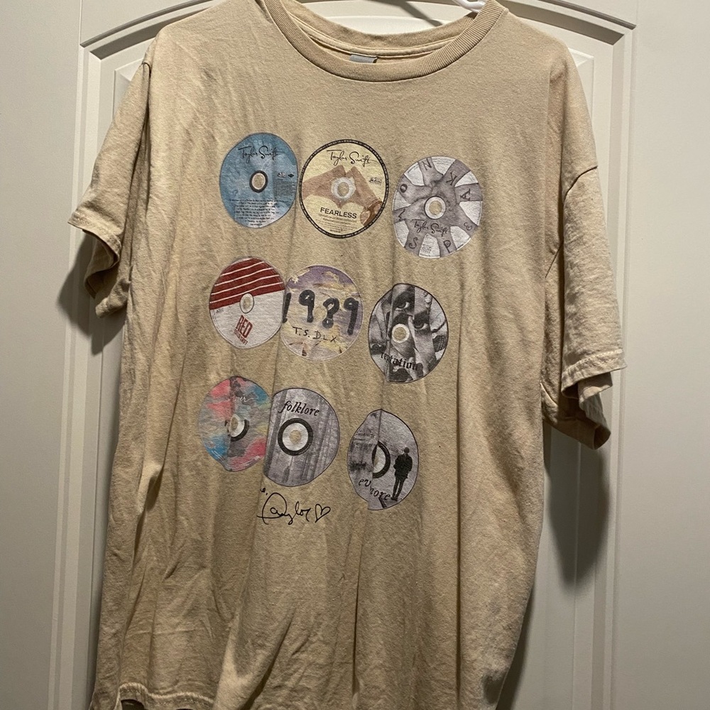 Taylor Swift Tee